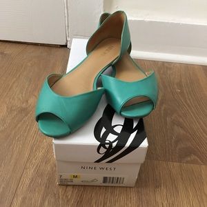 Nine West d’Orsay flats in box!